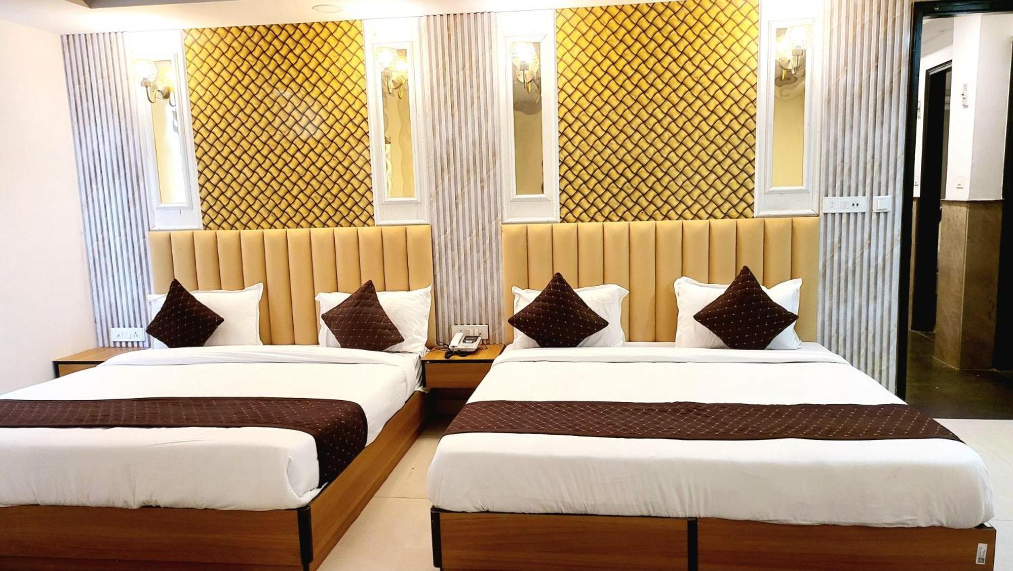 The Glory Suites Near Igi Airport Nova Deli Exterior foto