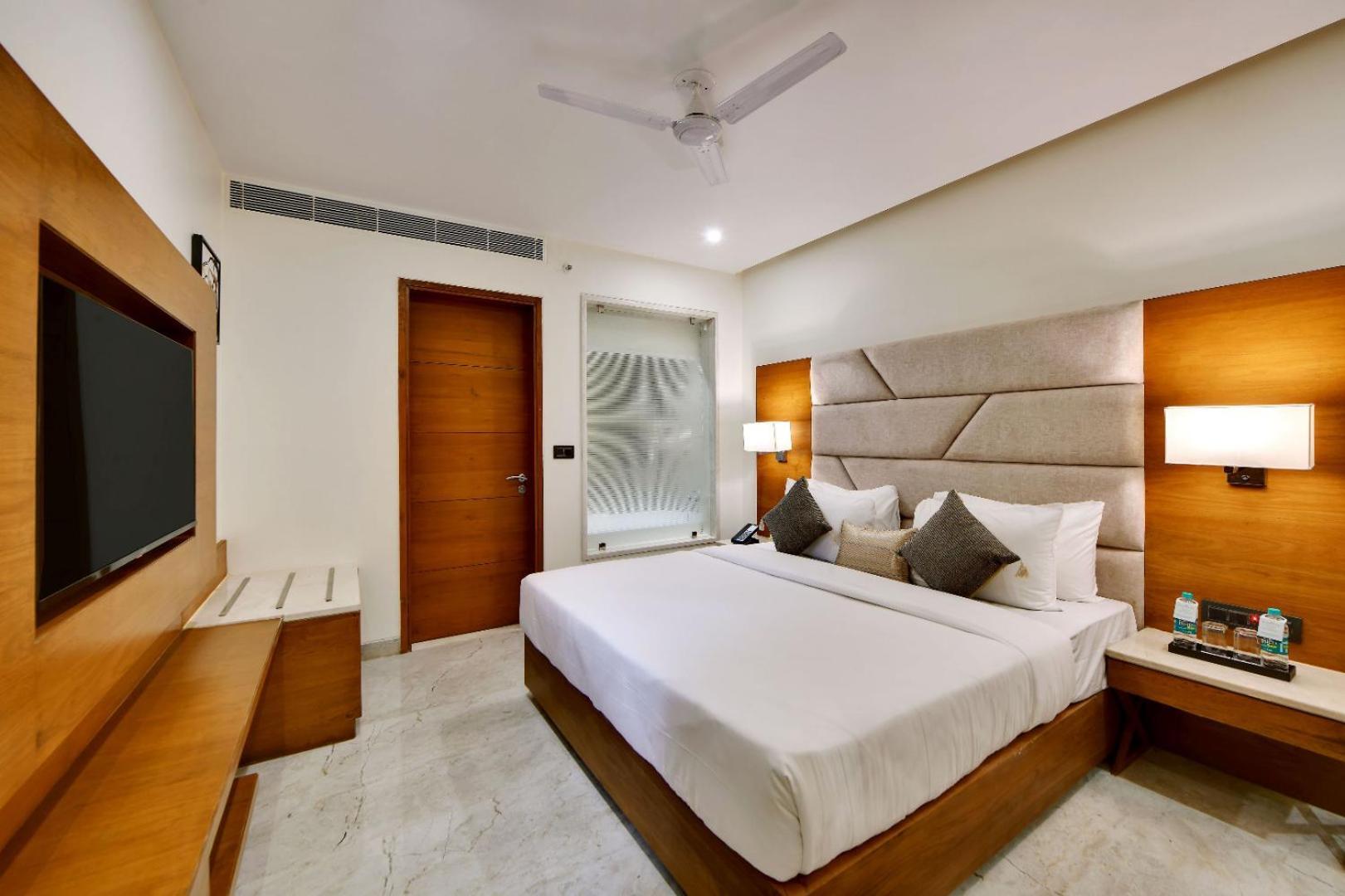 The Glory Suites Near Igi Airport Nova Deli Exterior foto